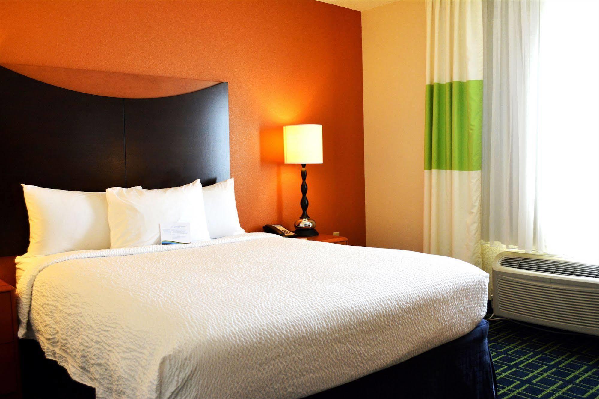 Fairfield Inn And Suites St Petersburg Clearwater Pinellas Park Extérieur photo