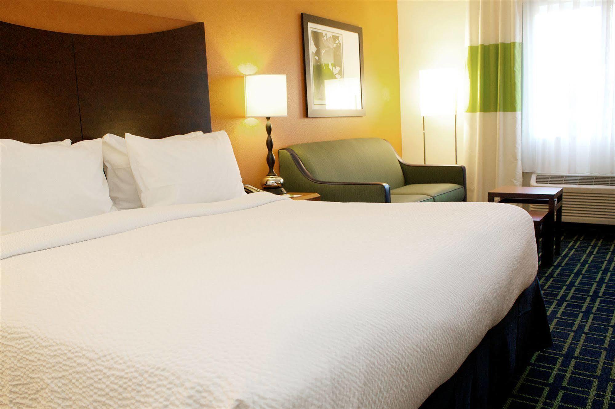 Fairfield Inn And Suites St Petersburg Clearwater Pinellas Park Extérieur photo