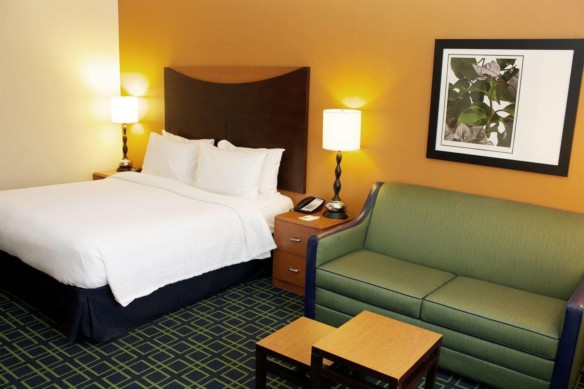 Fairfield Inn And Suites St Petersburg Clearwater Pinellas Park Extérieur photo